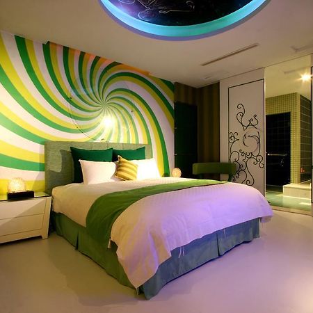 Melody Motel Cơ Long Ngoại thất bức ảnh