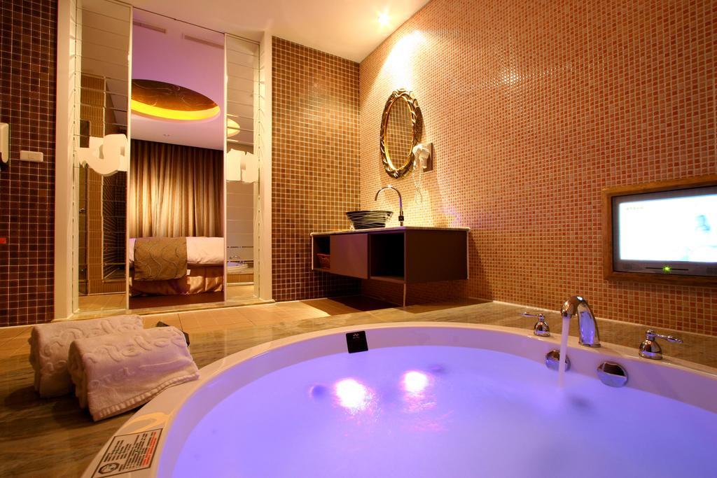Melody Motel Cơ Long Ngoại thất bức ảnh