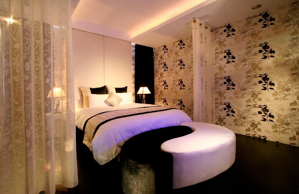 Melody Motel Cơ Long Ngoại thất bức ảnh