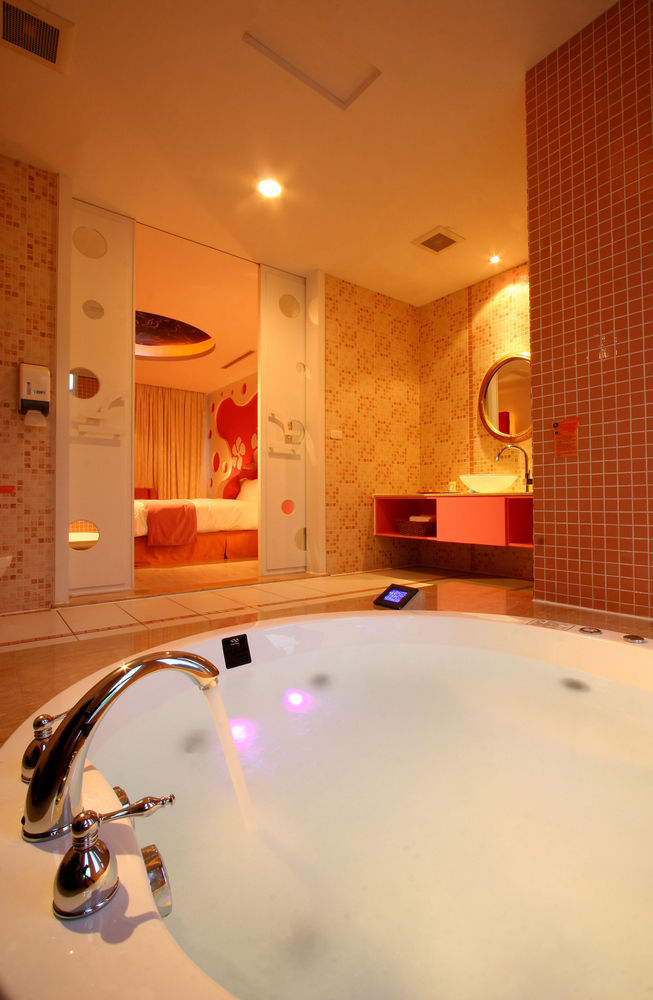 Melody Motel Cơ Long Ngoại thất bức ảnh